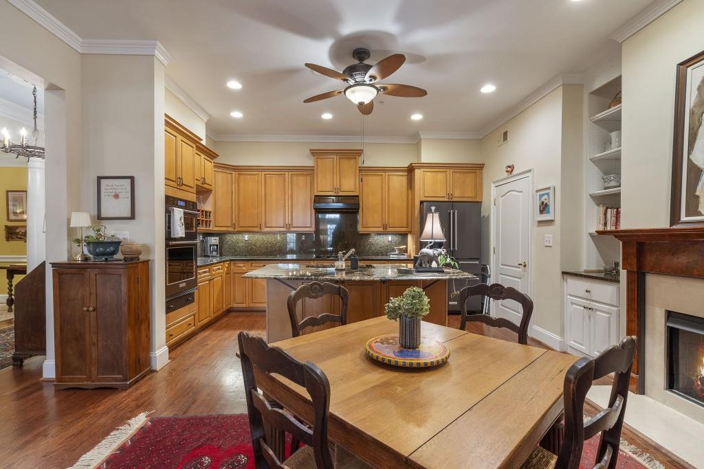 417 Clairemont Avenue Unit 115