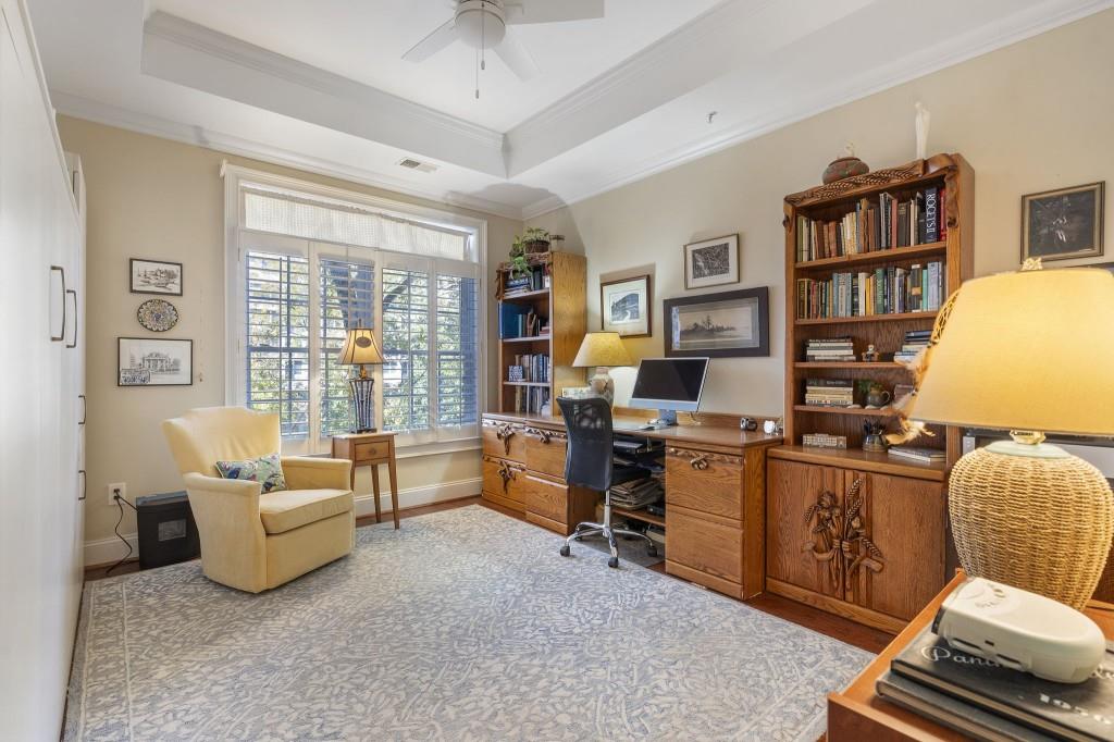 417 Clairemont Avenue Unit 115