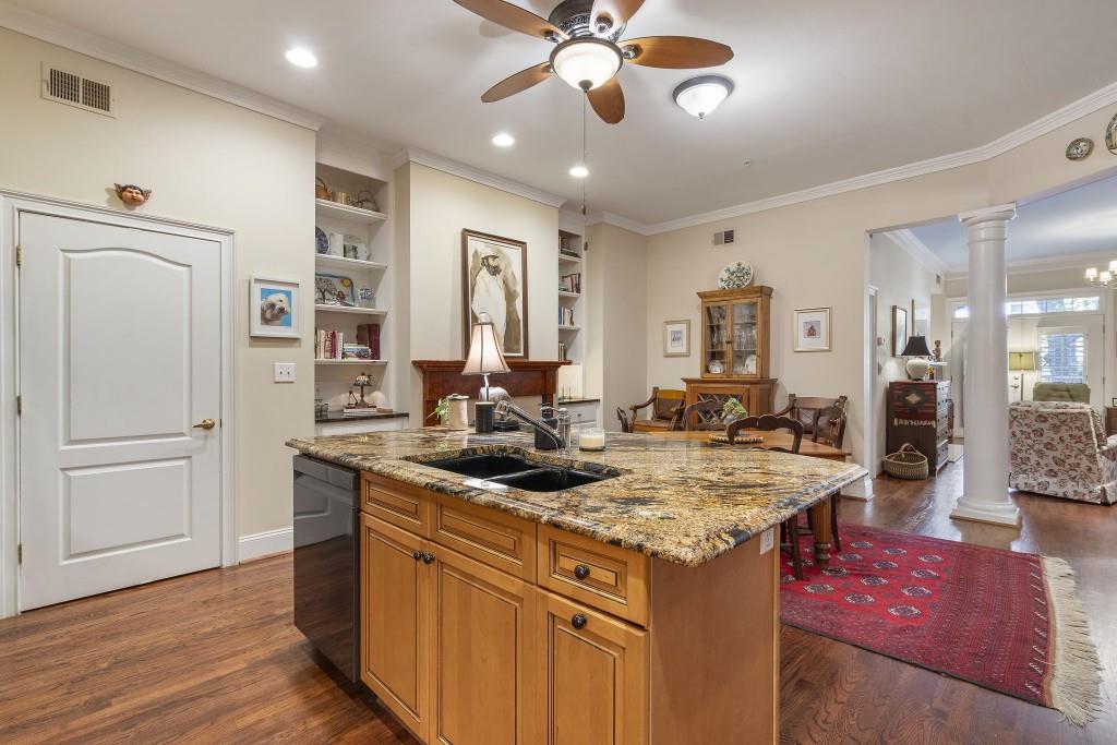 417 Clairemont Avenue Unit 115