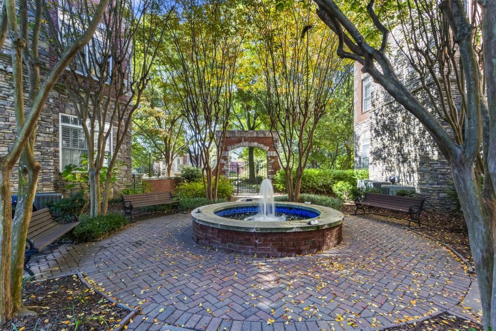 417 Clairemont Avenue Unit 115