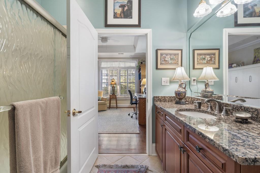 417 Clairemont Avenue Unit 115