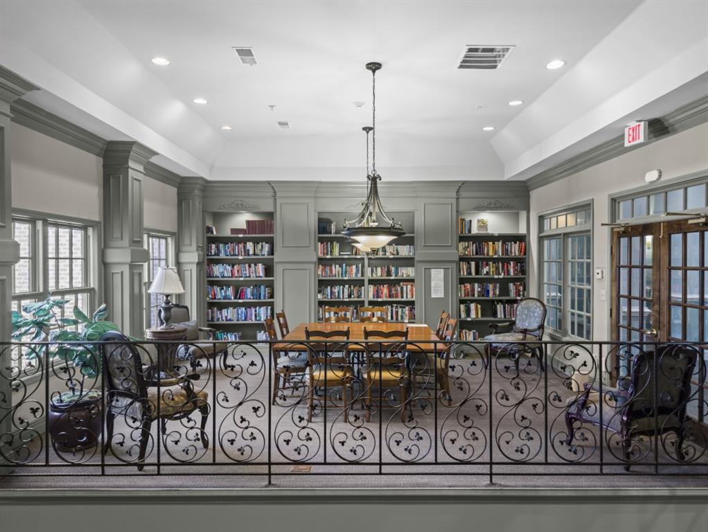 417 Clairemont Avenue Unit 115