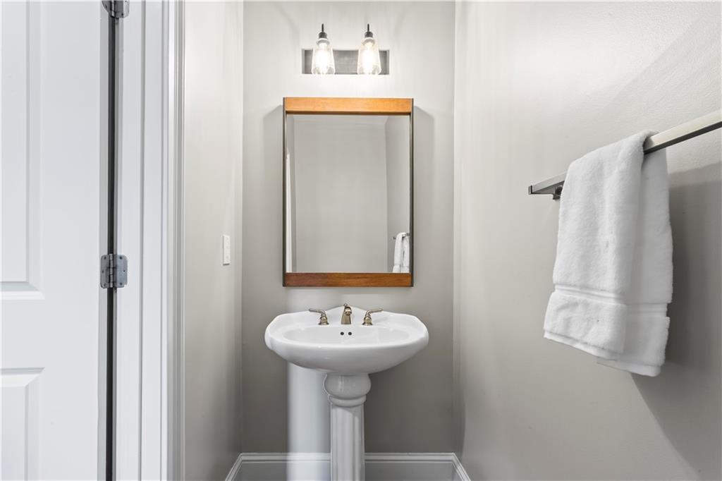 3724 Ashford Creek Lane