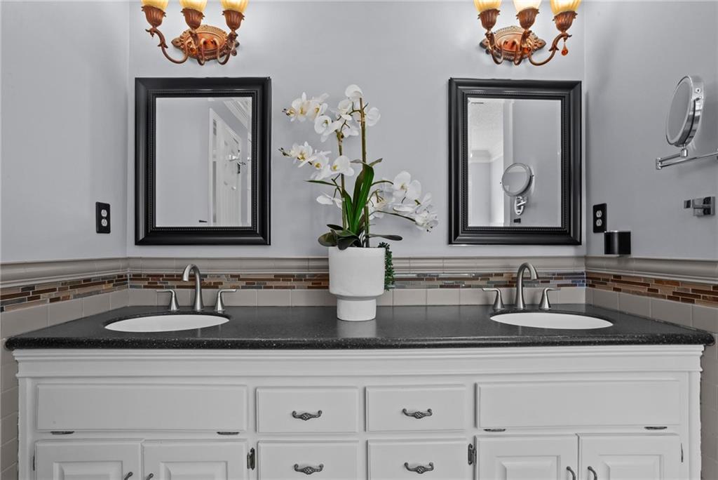 4350 Fallowfield Lane SW