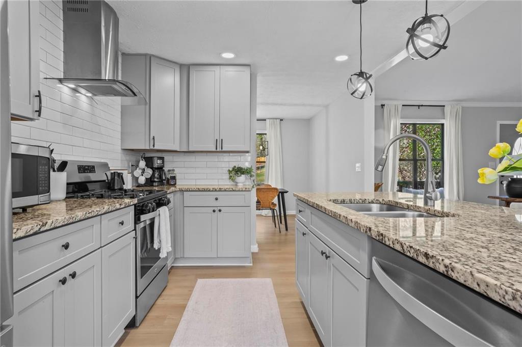 3065 Sumit Wood Drive NW