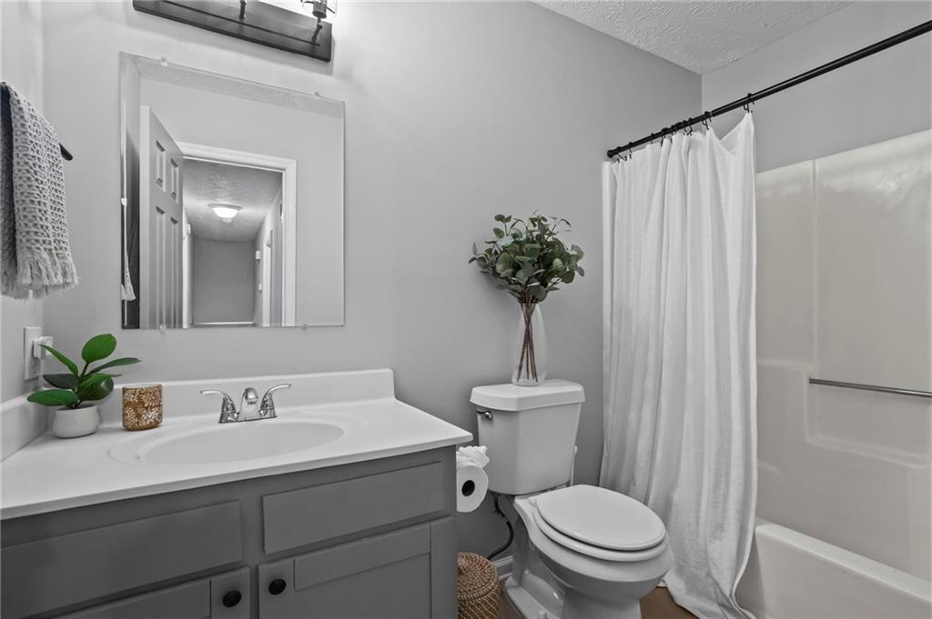 3065 Sumit Wood Drive NW