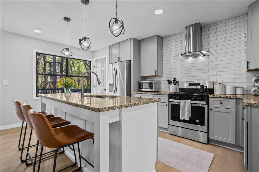 3065 Sumit Wood Drive NW