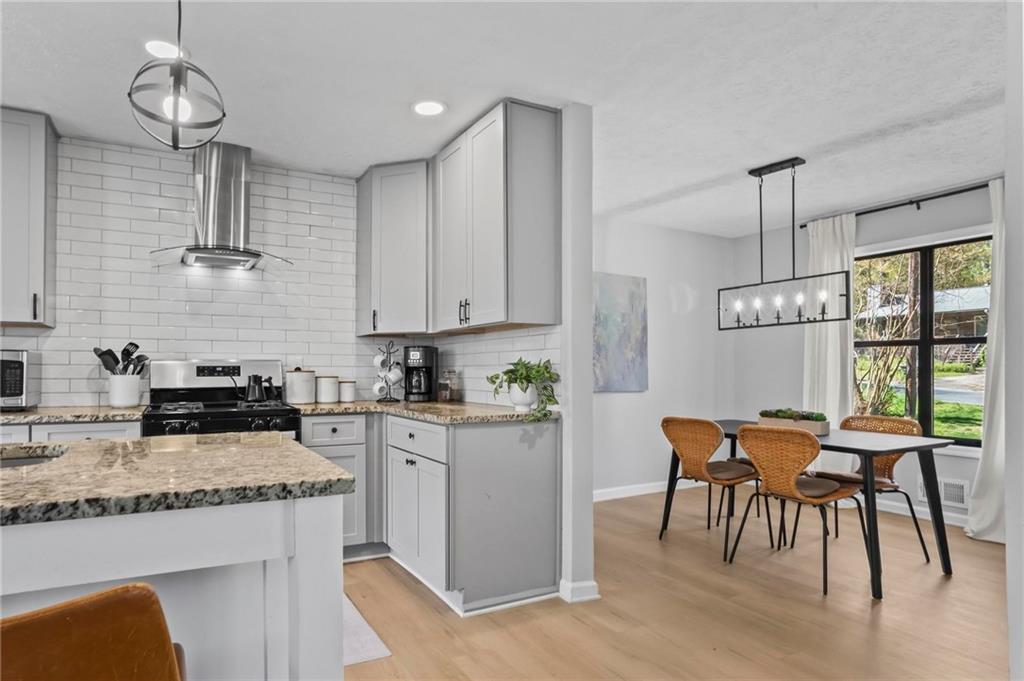 3065 Sumit Wood Drive NW