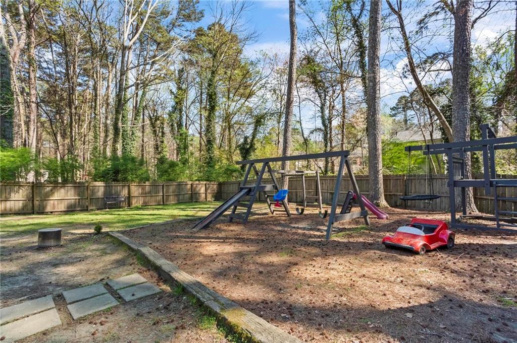 3065 Sumit Wood Drive NW