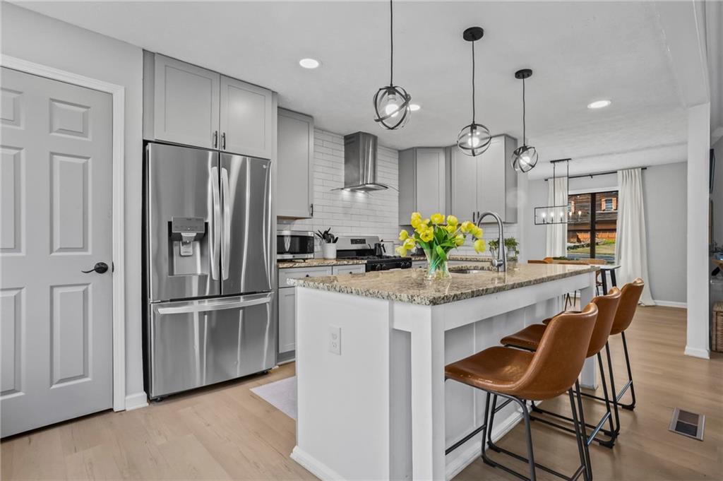 3065 Sumit Wood Drive NW