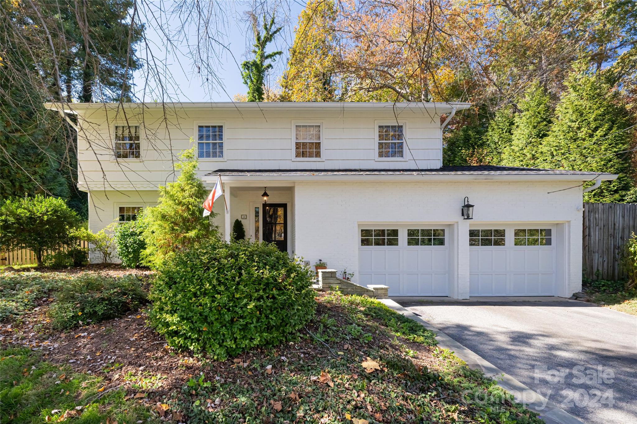 24 Wisteria Drive