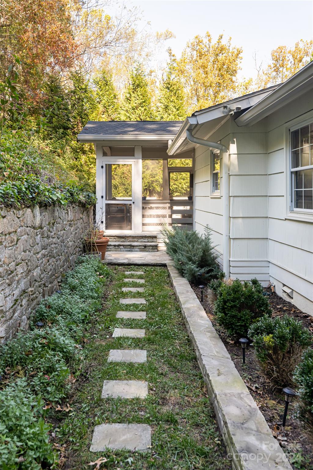 24 Wisteria Drive