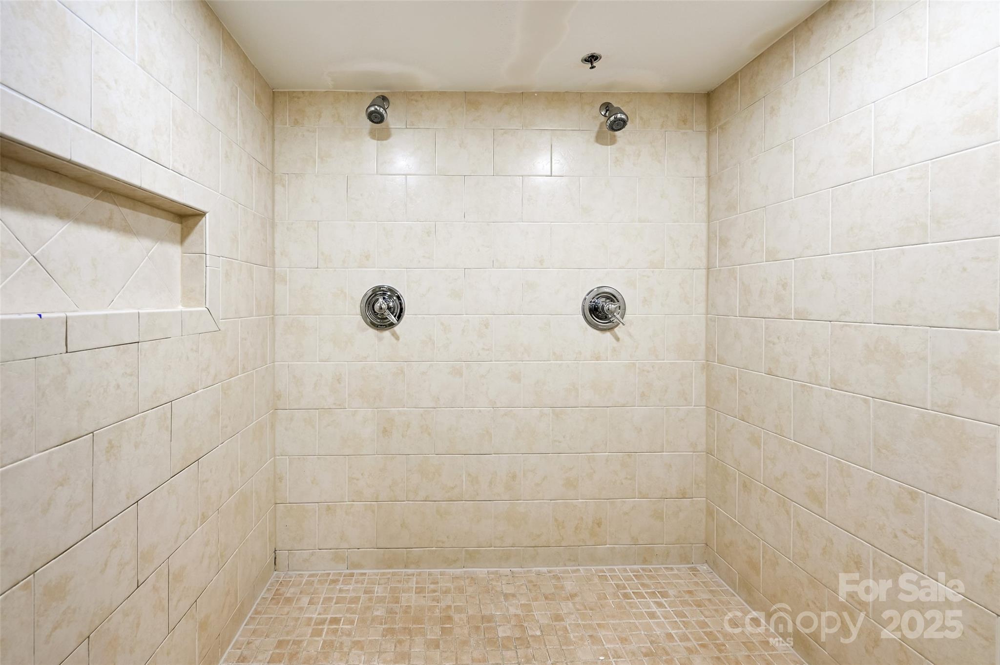 202 Bowling Park Road Unit: 202