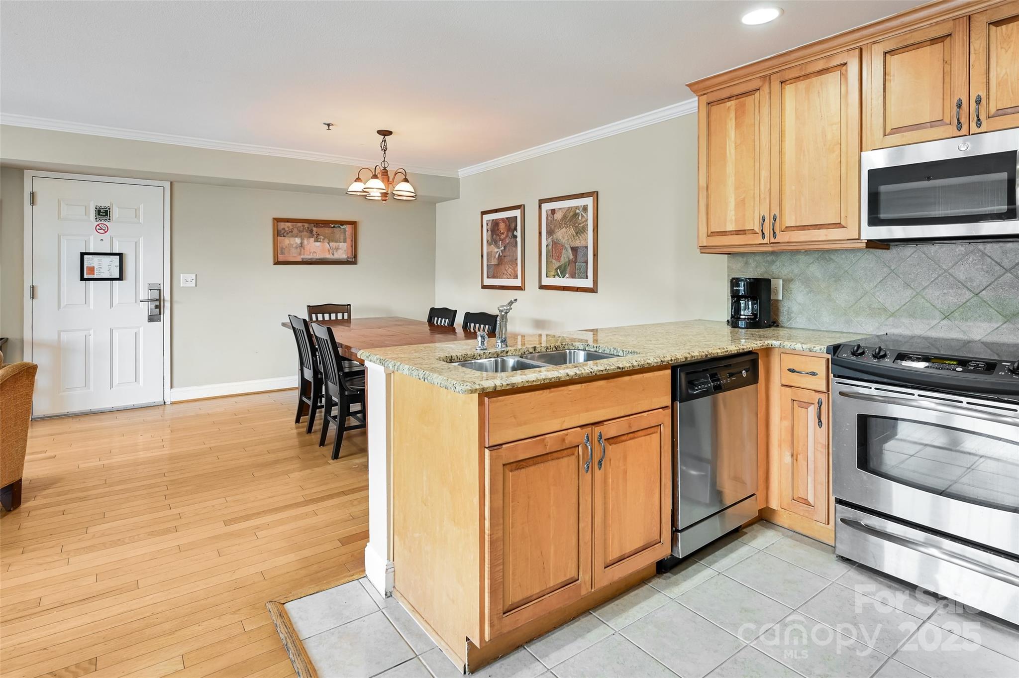 202 Bowling Park Road Unit: 202