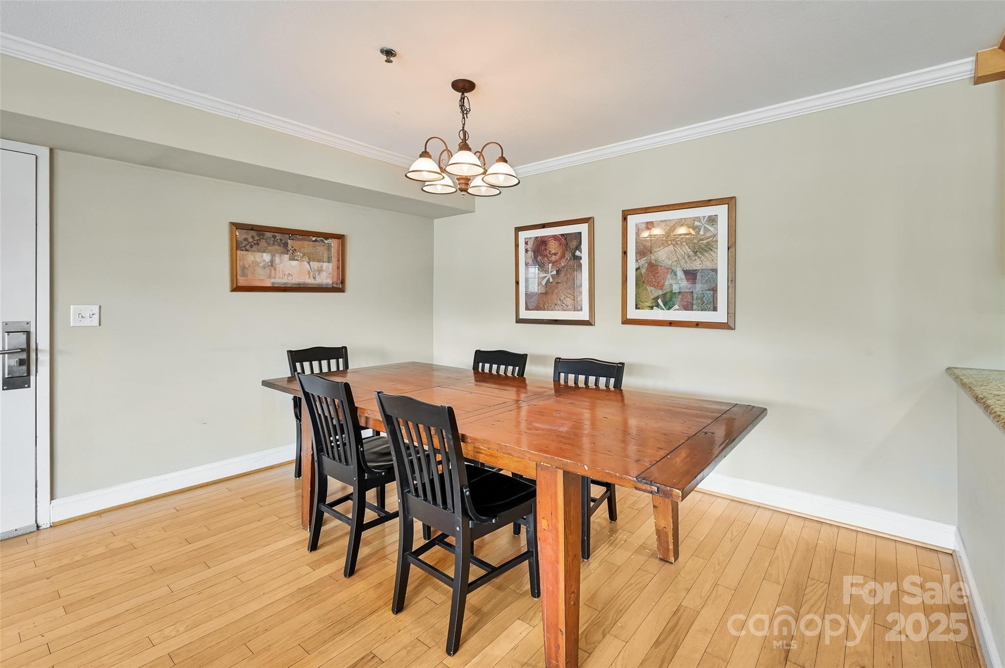 202 Bowling Park Road Unit: 202