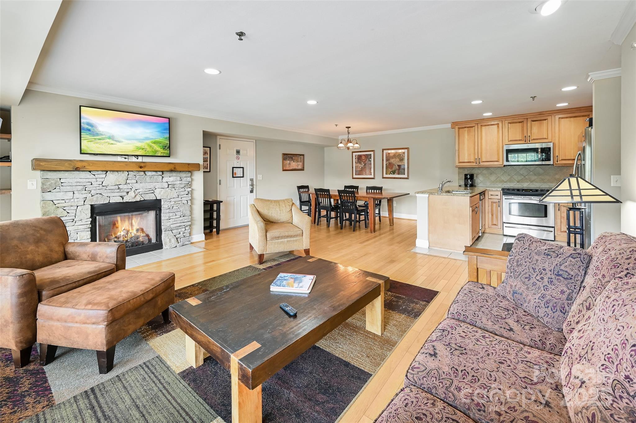 202 Bowling Park Road Unit: 202