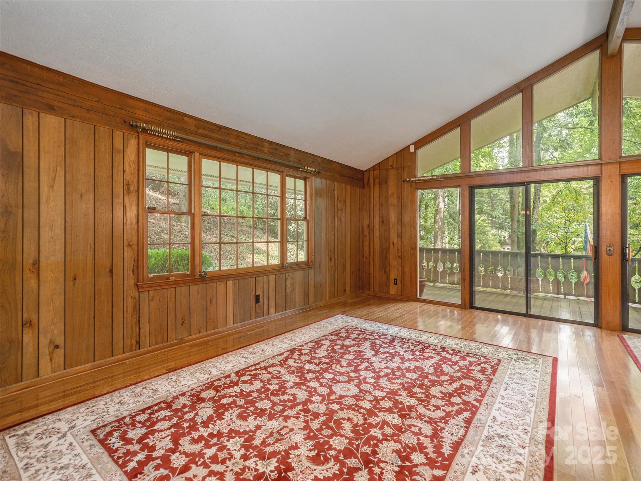 25 Iroquois Drive