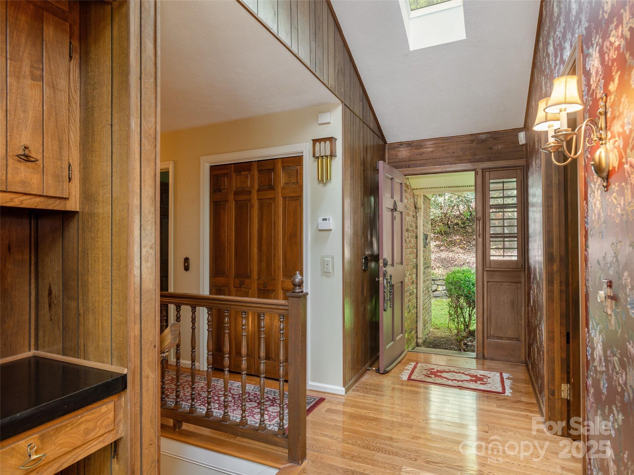 25 Iroquois Drive