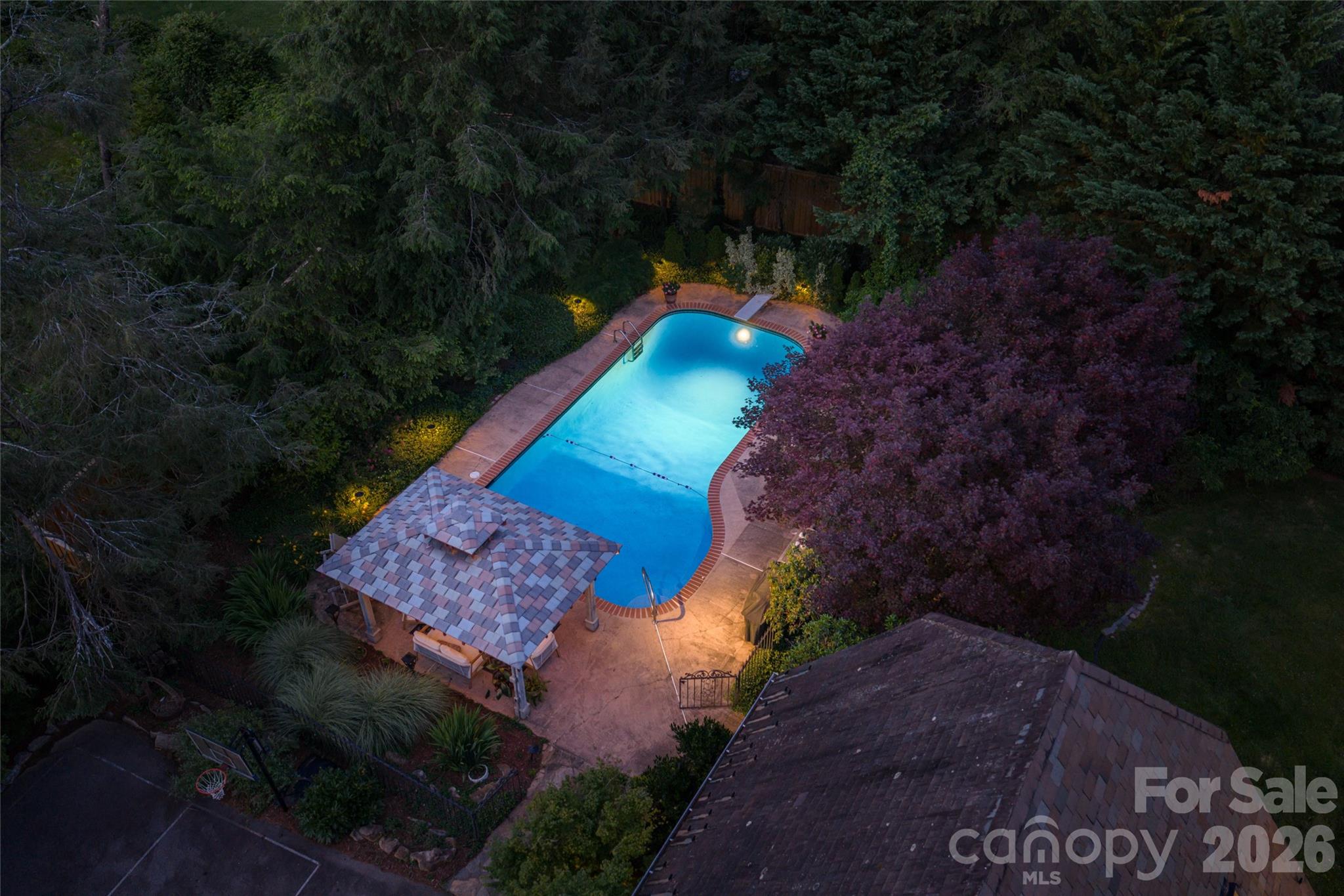 334 Vanderbilt Road