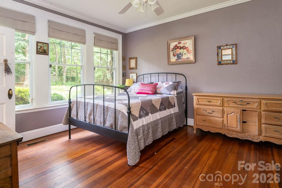 25 Mineral Springs Road