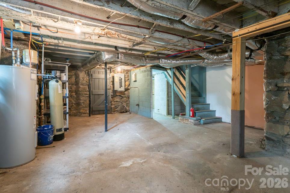 25 Mineral Springs Road