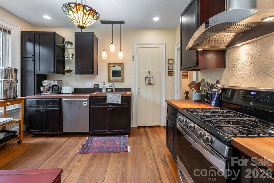 25 Mineral Springs Road
