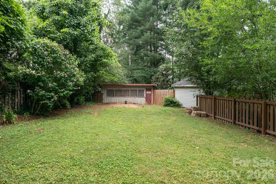 25 Mineral Springs Road