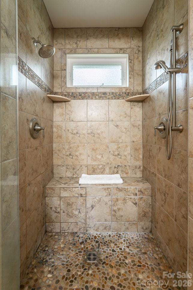 25 Mineral Springs Road