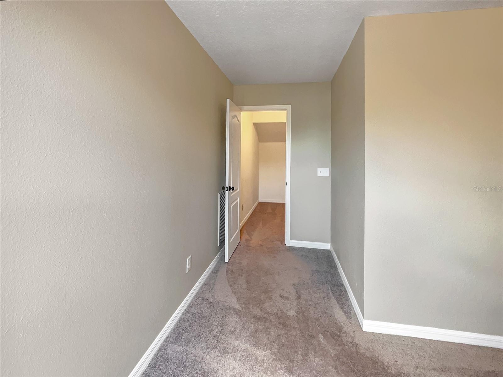 11438 VILLAGE BROOK DR