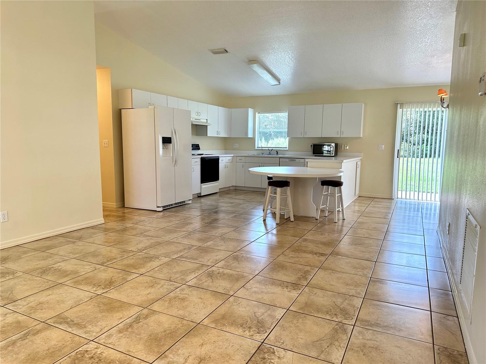 4416 RED COAT DR