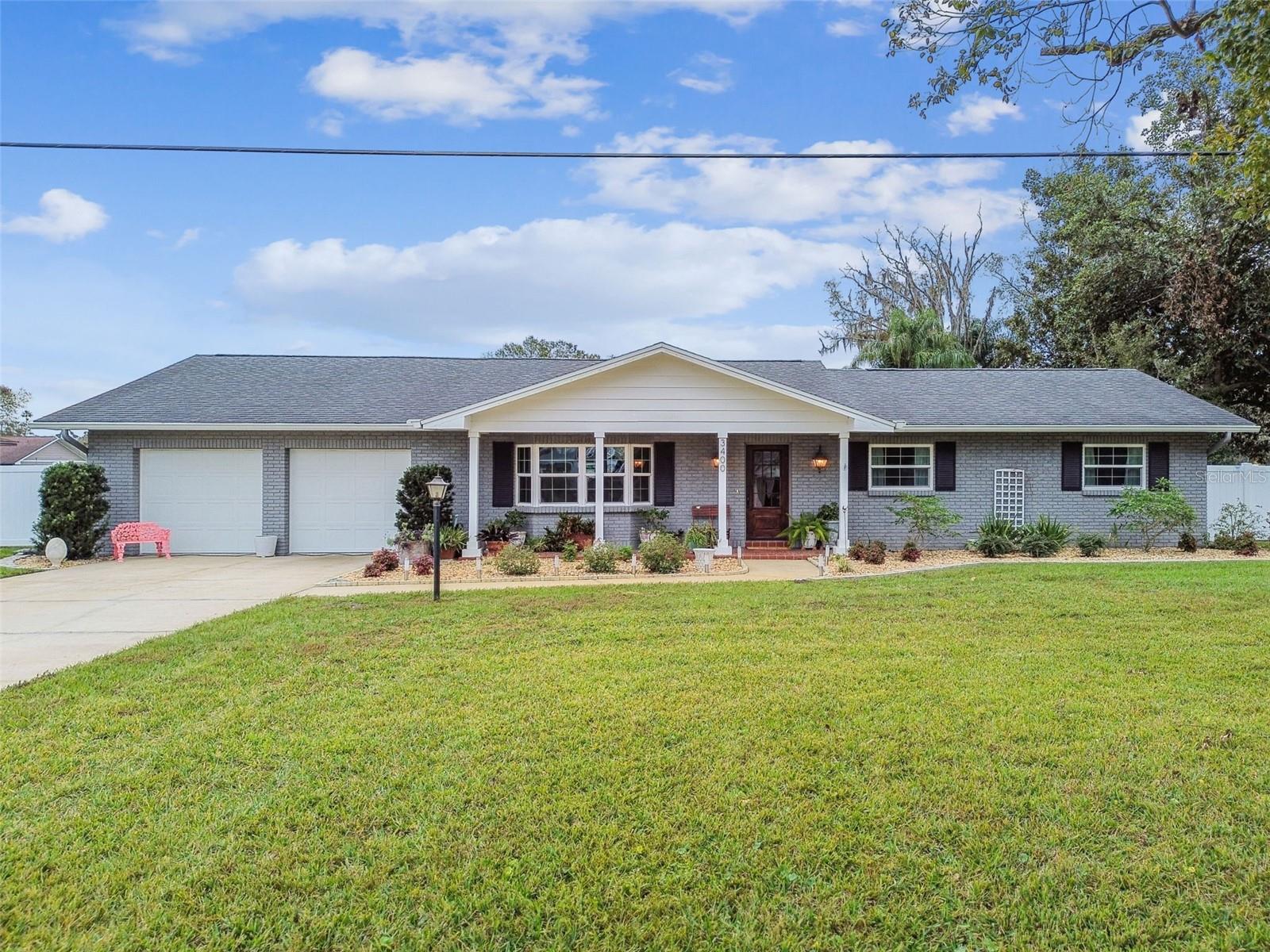 3400 LAKE PADGETT DR