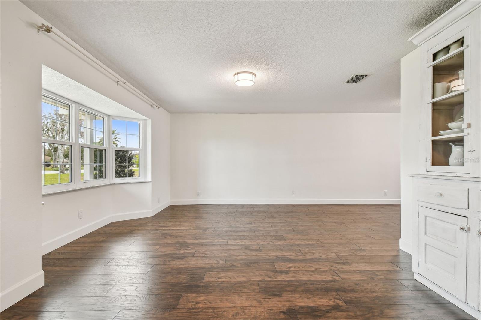 3400 LAKE PADGETT DR