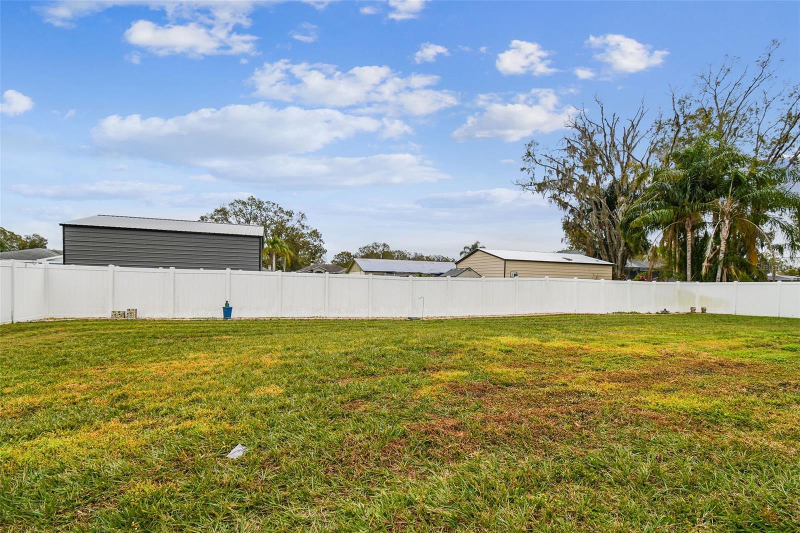 3400 LAKE PADGETT DR
