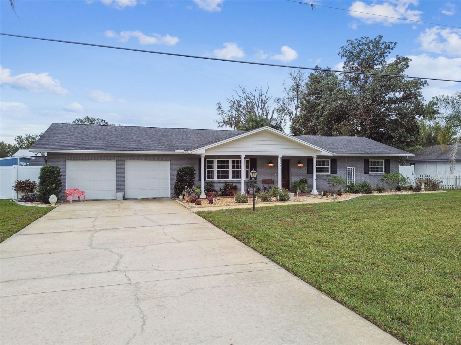 3400 LAKE PADGETT DR