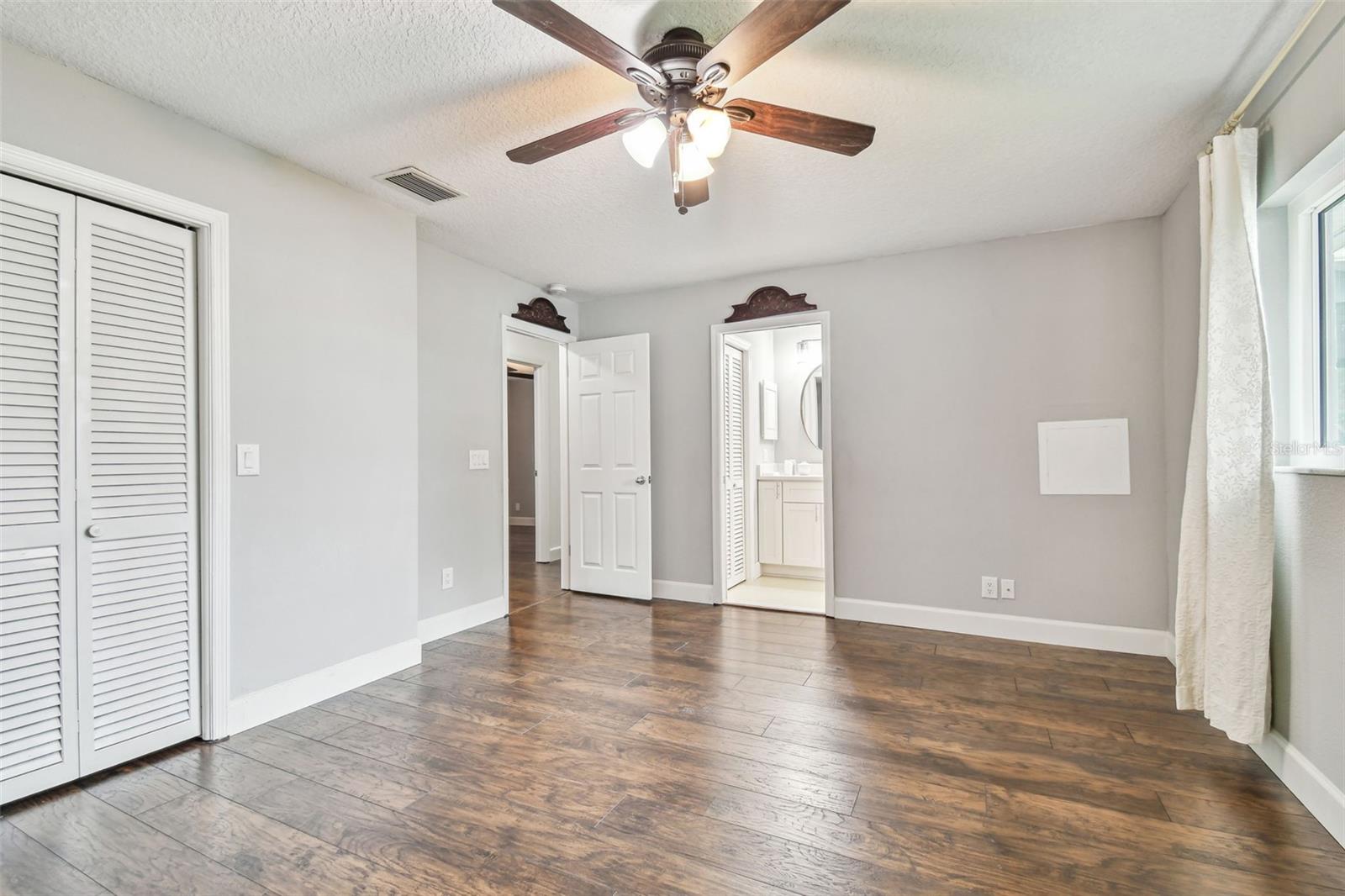 3400 LAKE PADGETT DR