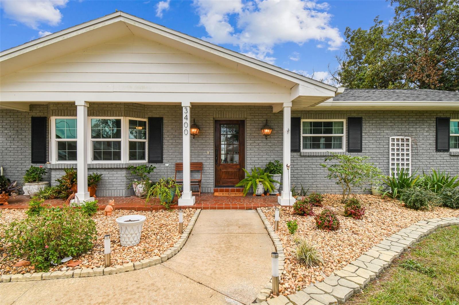 3400 LAKE PADGETT DR