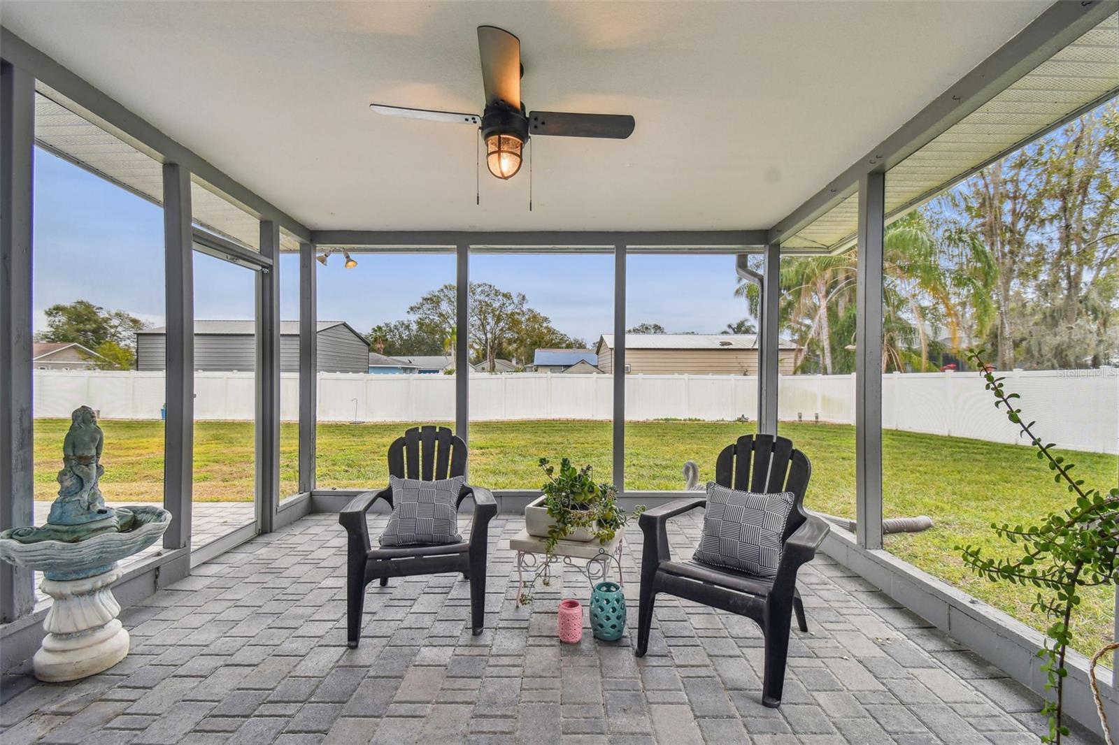 3400 LAKE PADGETT DR