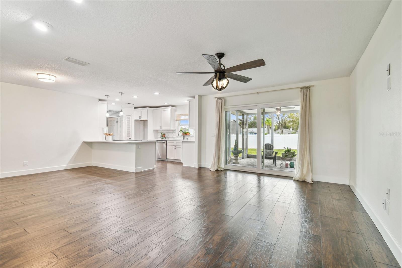 3400 LAKE PADGETT DR