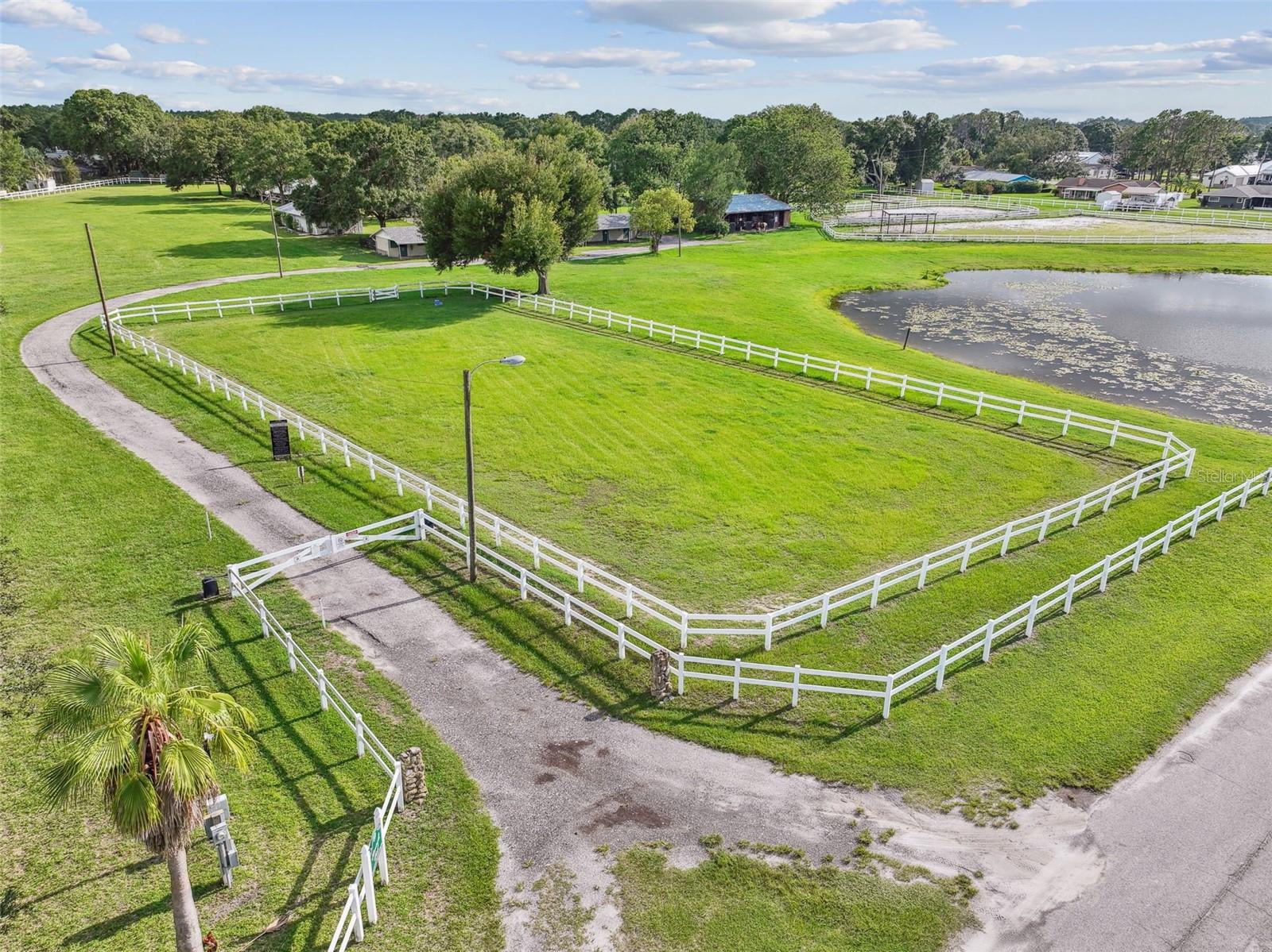 3400 LAKE PADGETT DR