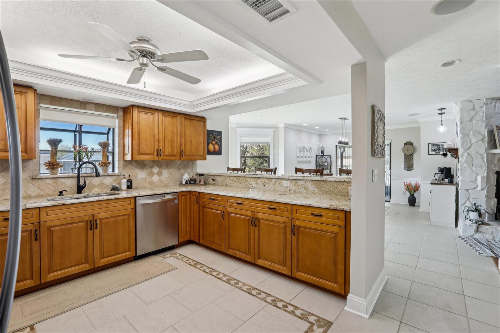 3807 LAKE JOYCE DR