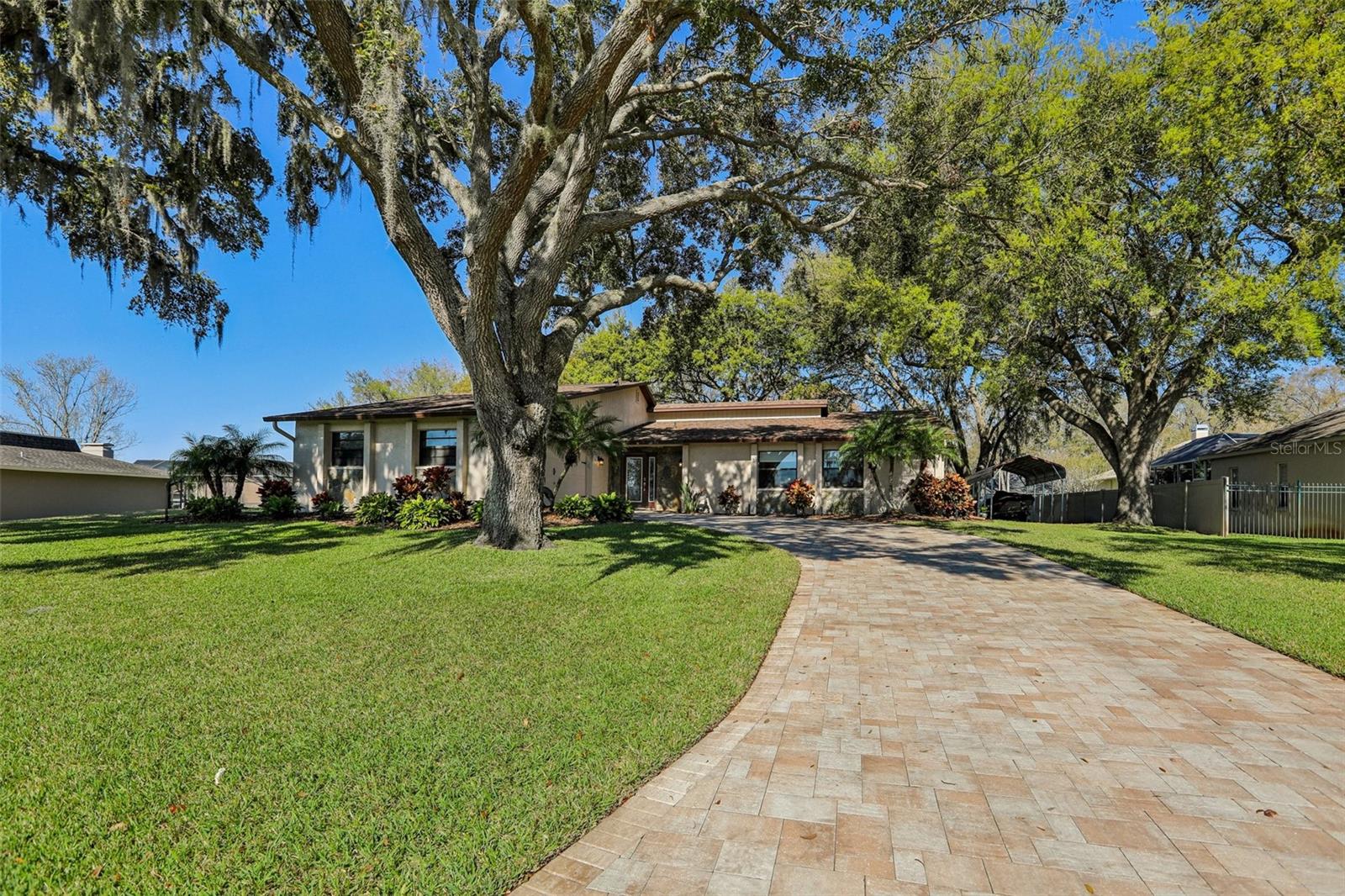 3807 LAKE JOYCE DR