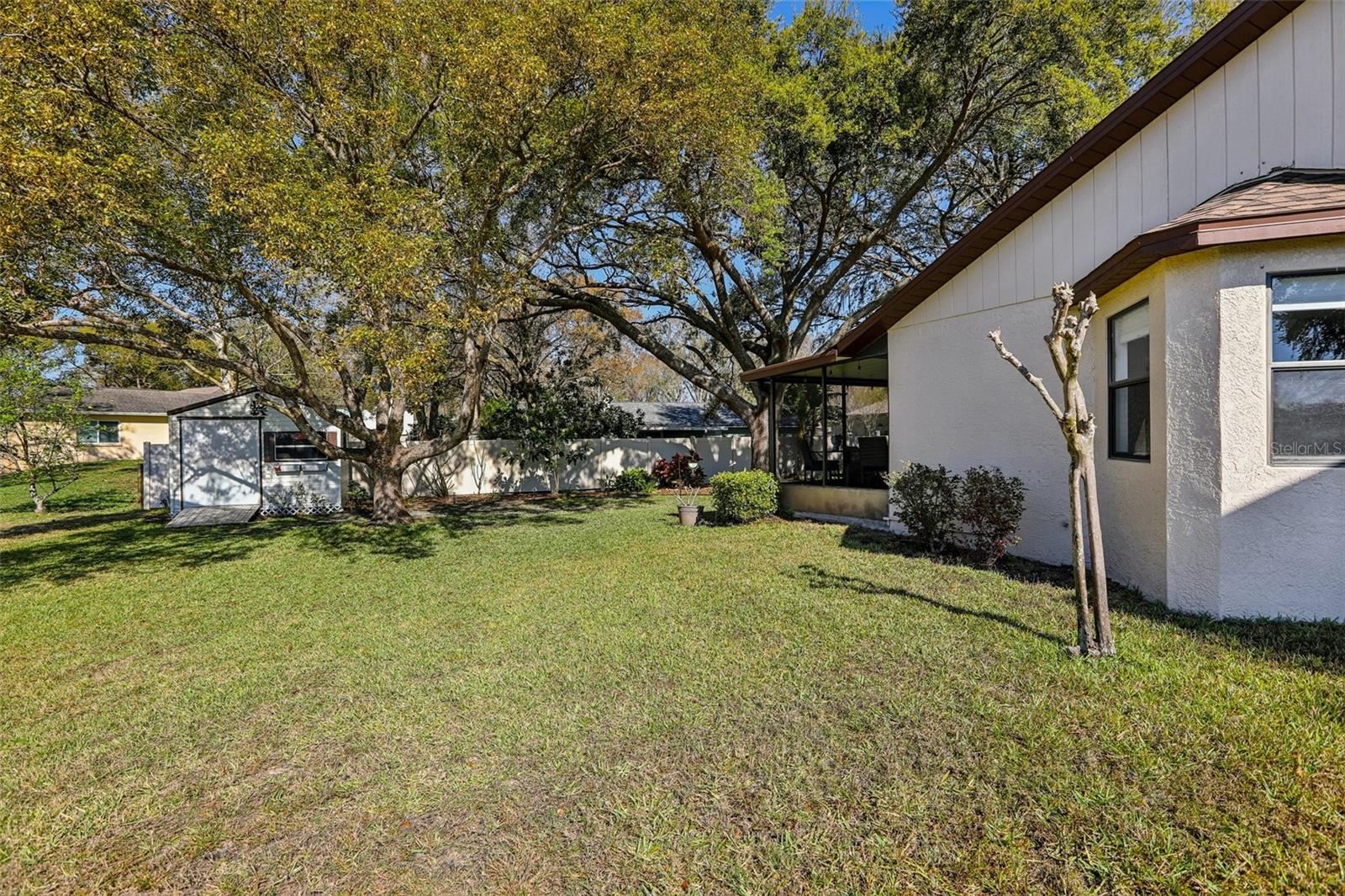 3807 LAKE JOYCE DR