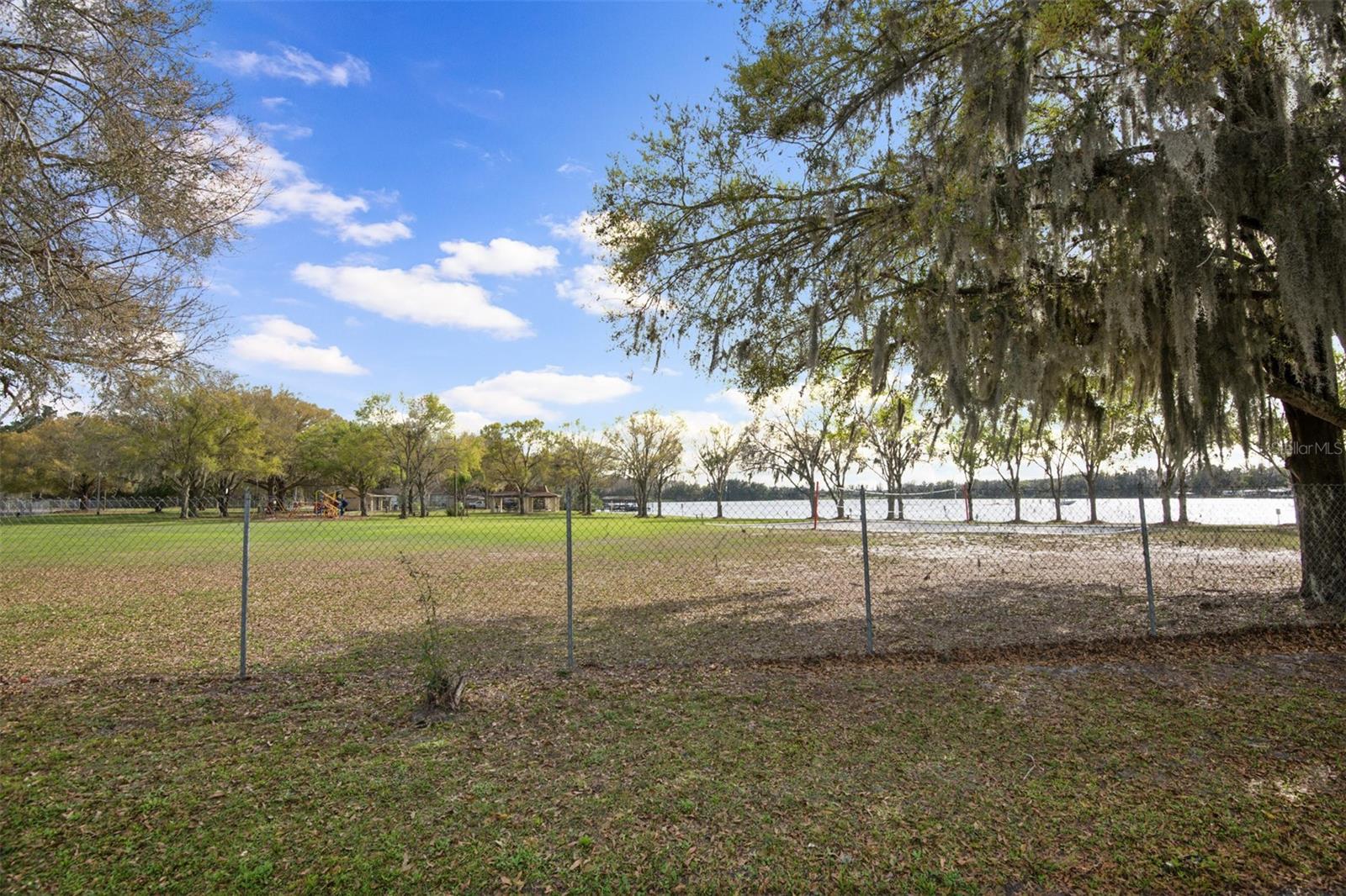 3807 LAKE JOYCE DR