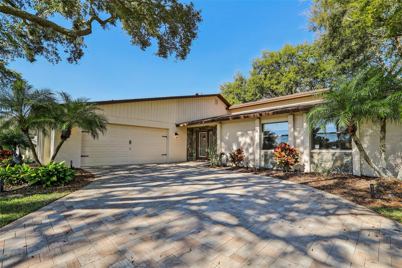 3807 LAKE JOYCE DR