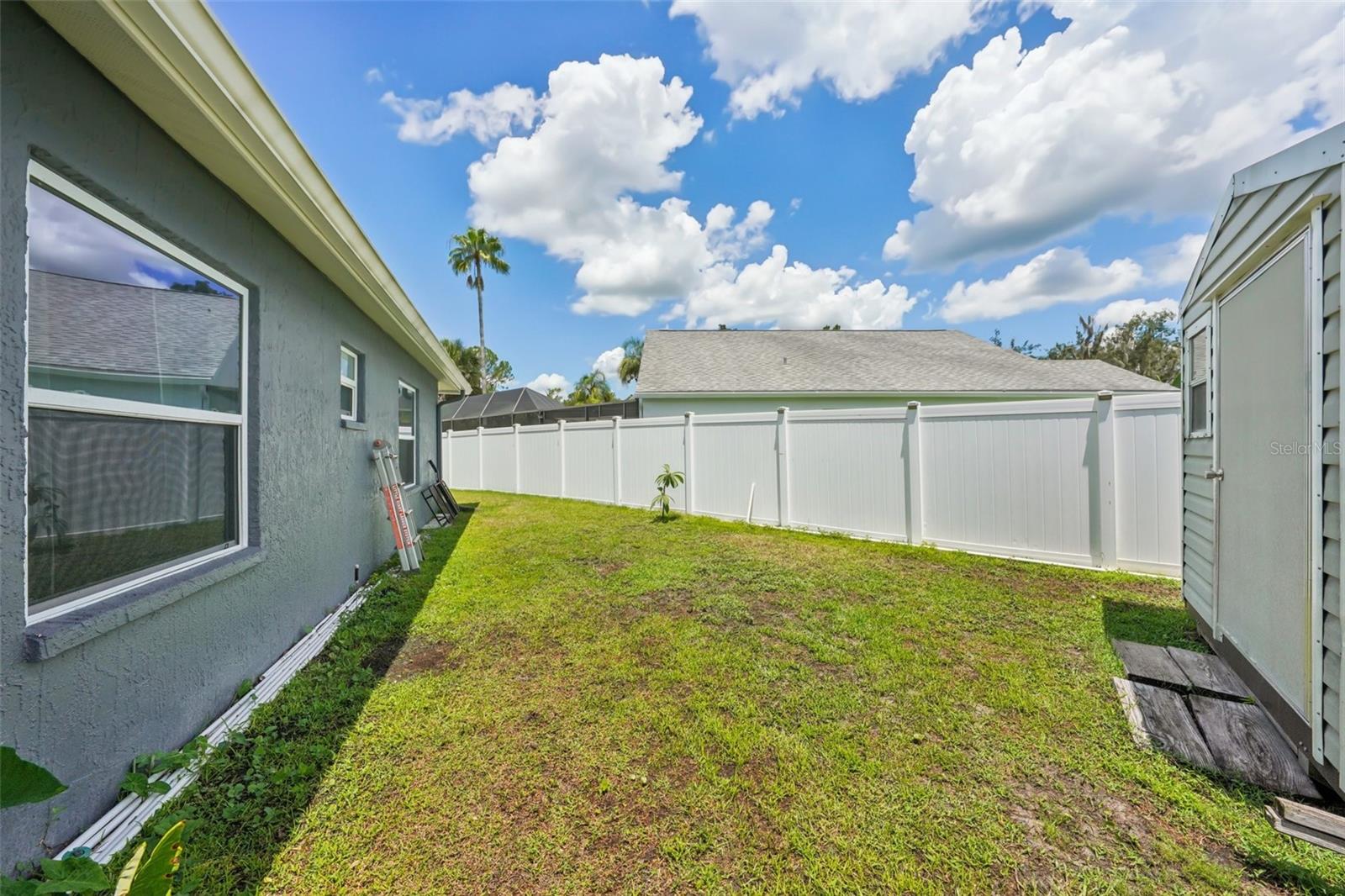5425 EAGLE BLVD