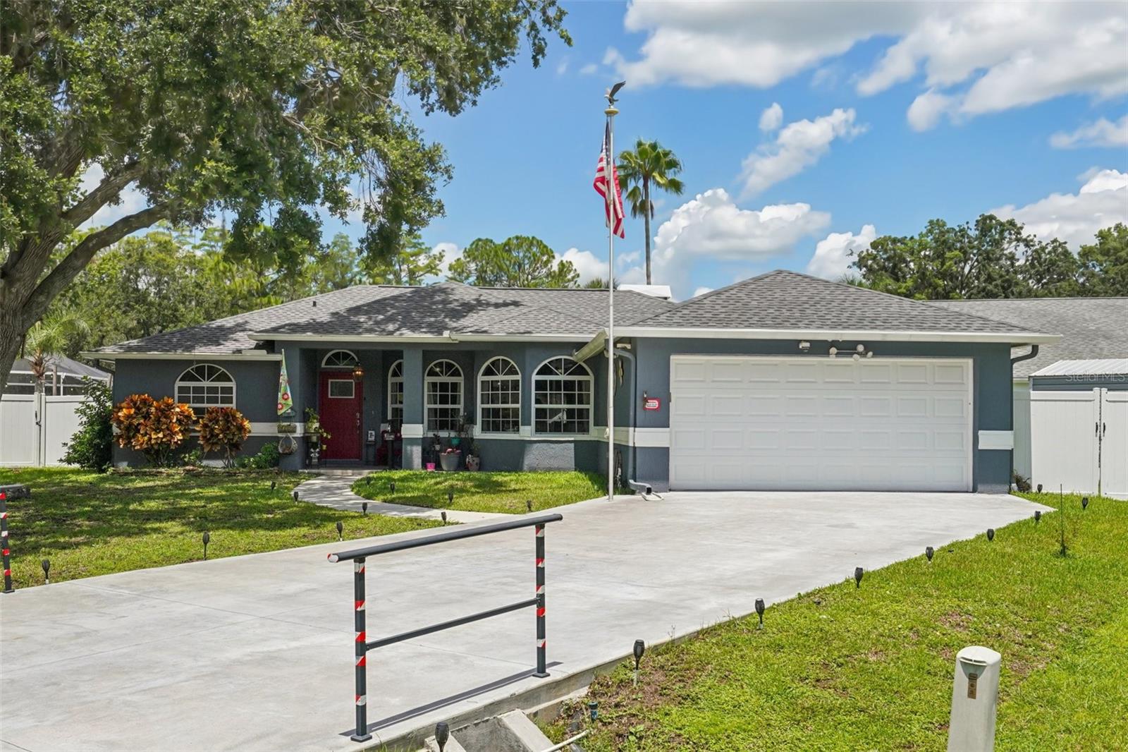 5425 EAGLE BLVD