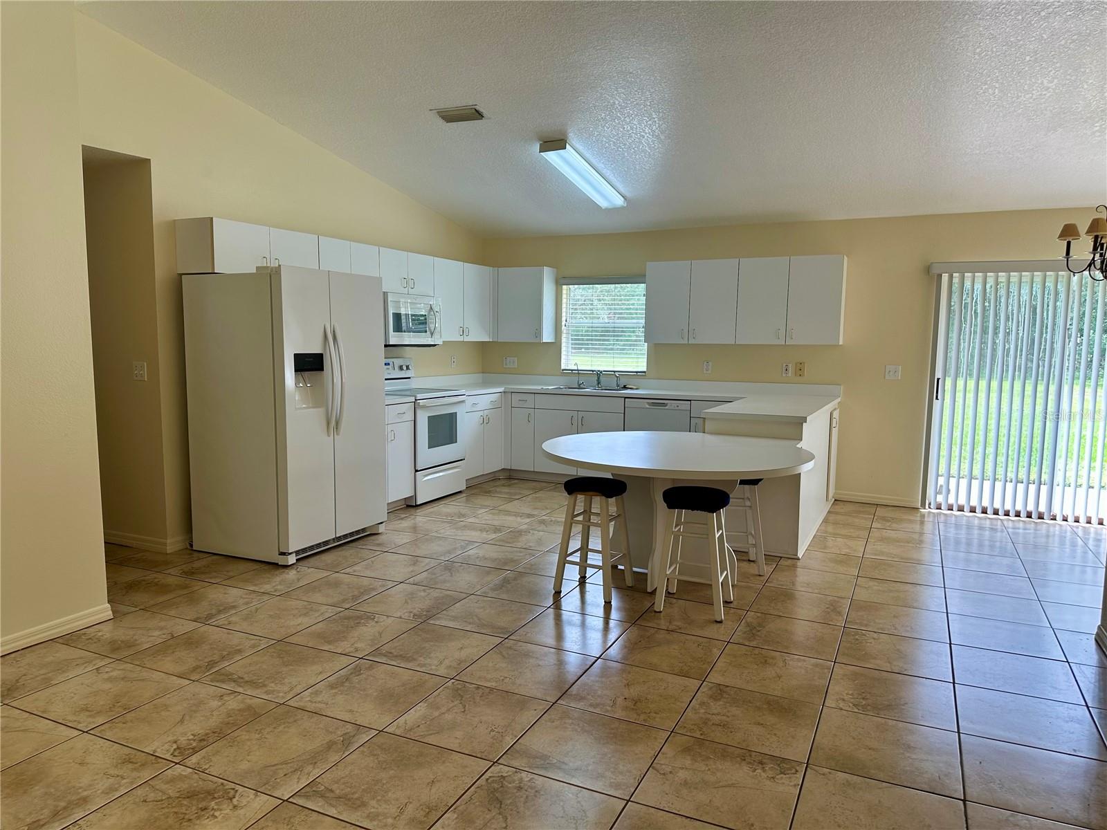 4416 REDCOAT DR