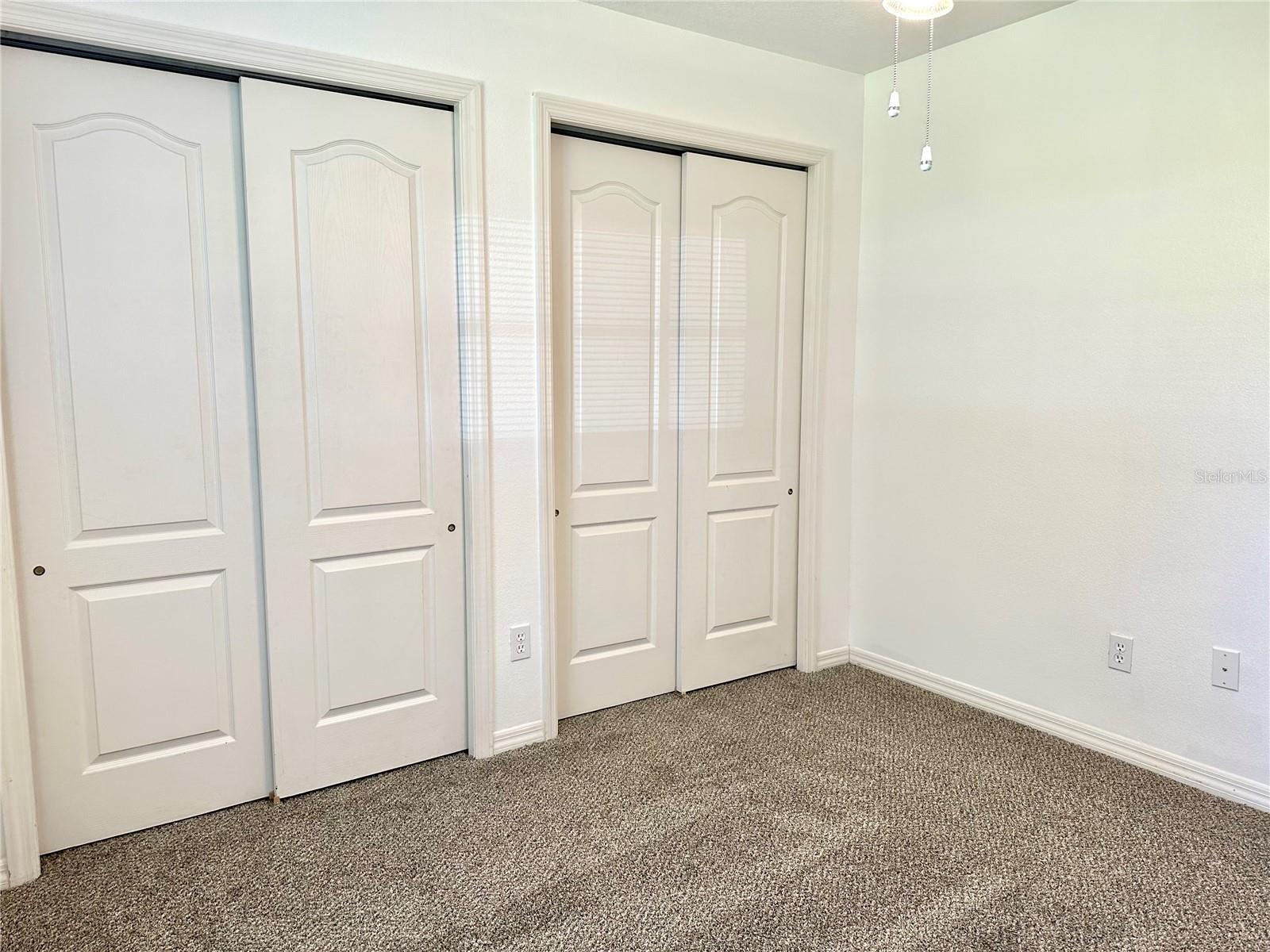 4416 REDCOAT DR