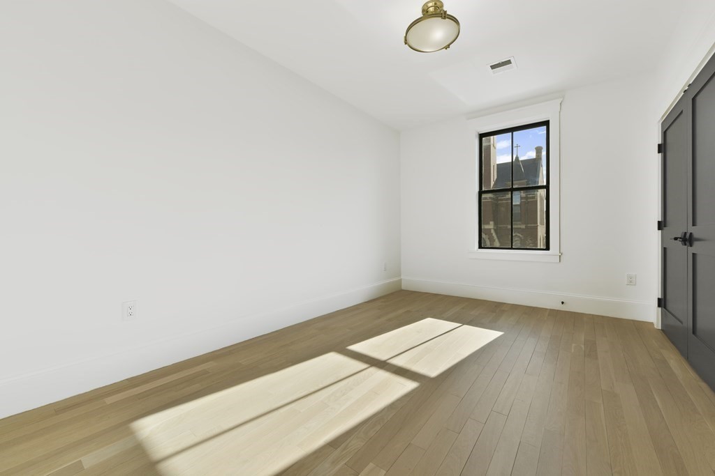 514 E. Broadway # 4