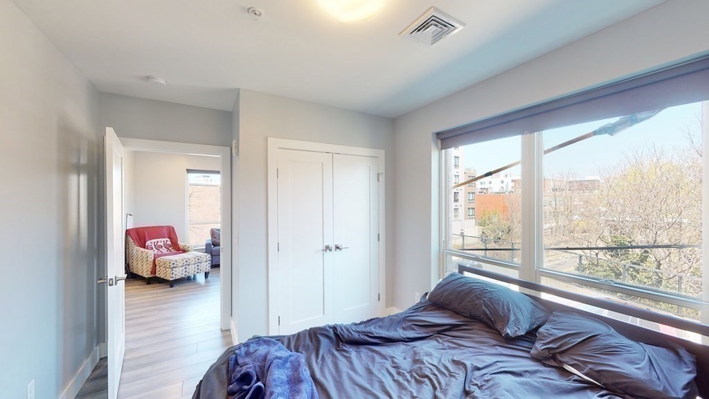 55 West 5th St # 310